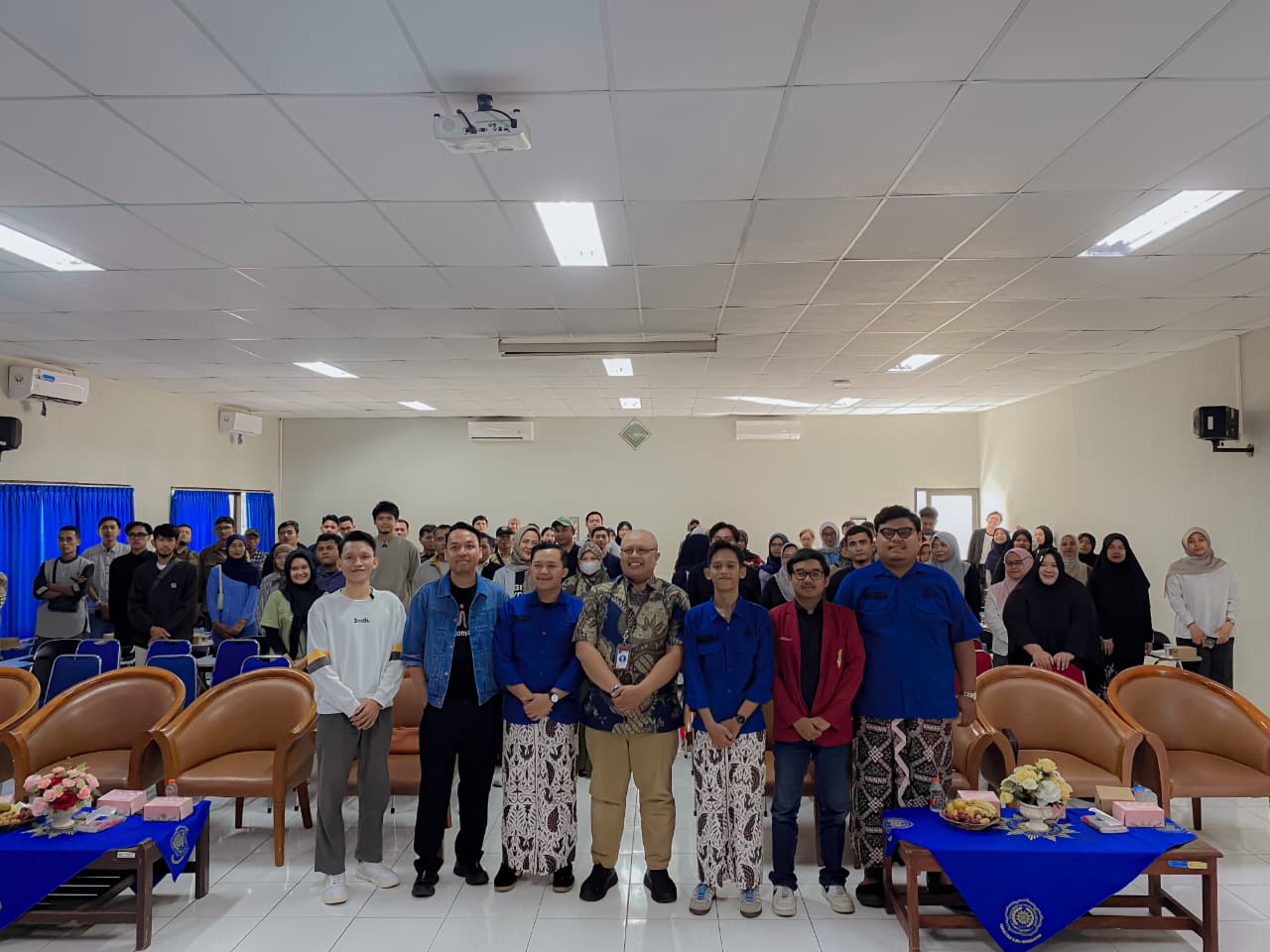 BEM KM UMP Cetak Creator Muda dan Penggerak Digital UMKM Banyumas Raya Melalui Campus Creator Incubation 2026